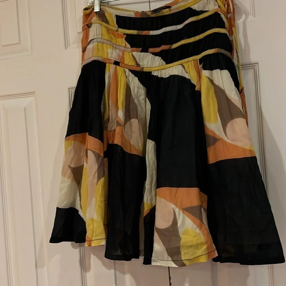 French Connection multi color Abstract print cotton Flare  skirt size 6 - Picture 2 of 11